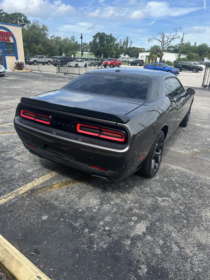 Dodge Challenger SXT 2020