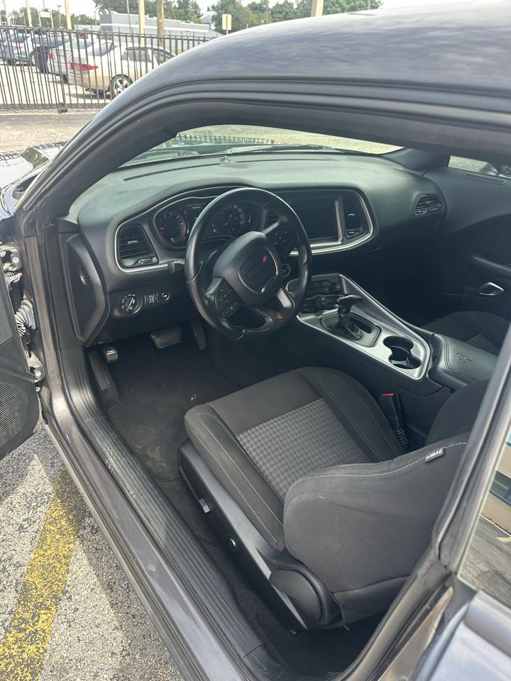 Dodge Challenger SXT 2020
