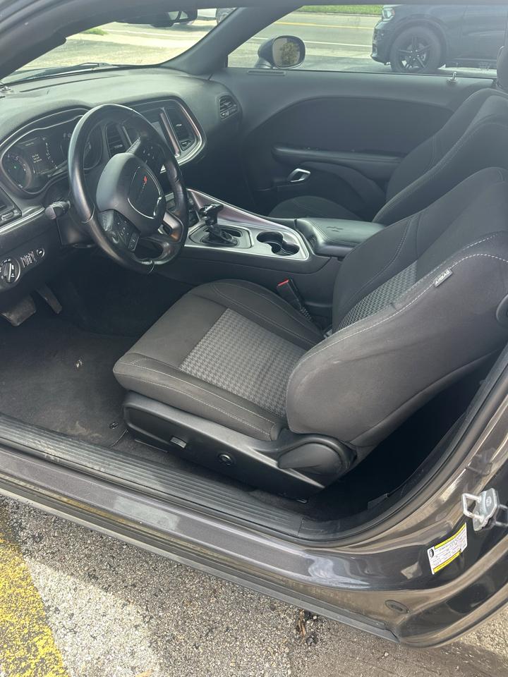 Dodge Challenger SXT 2020