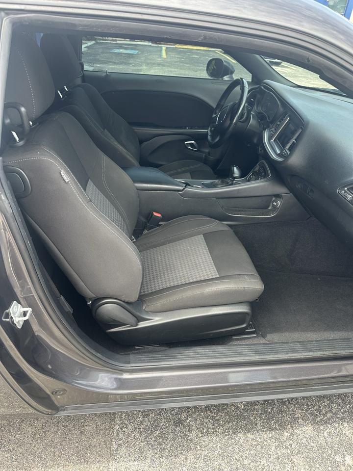 Dodge Challenger SXT 2020