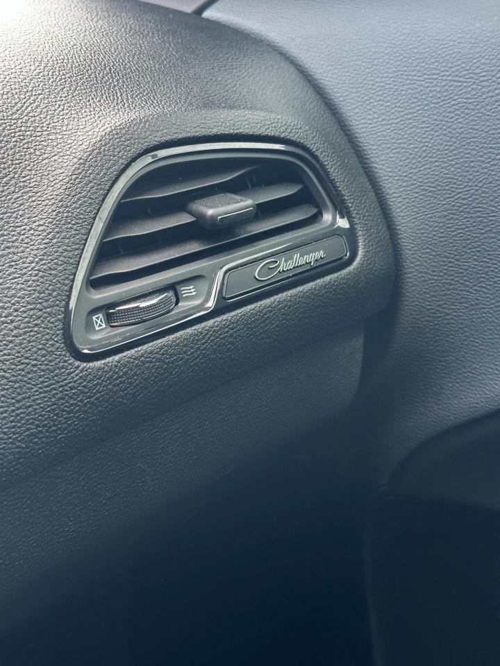 Dodge Challenger SXT 2020