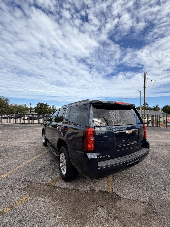Chevrolet Tahoe photo 5