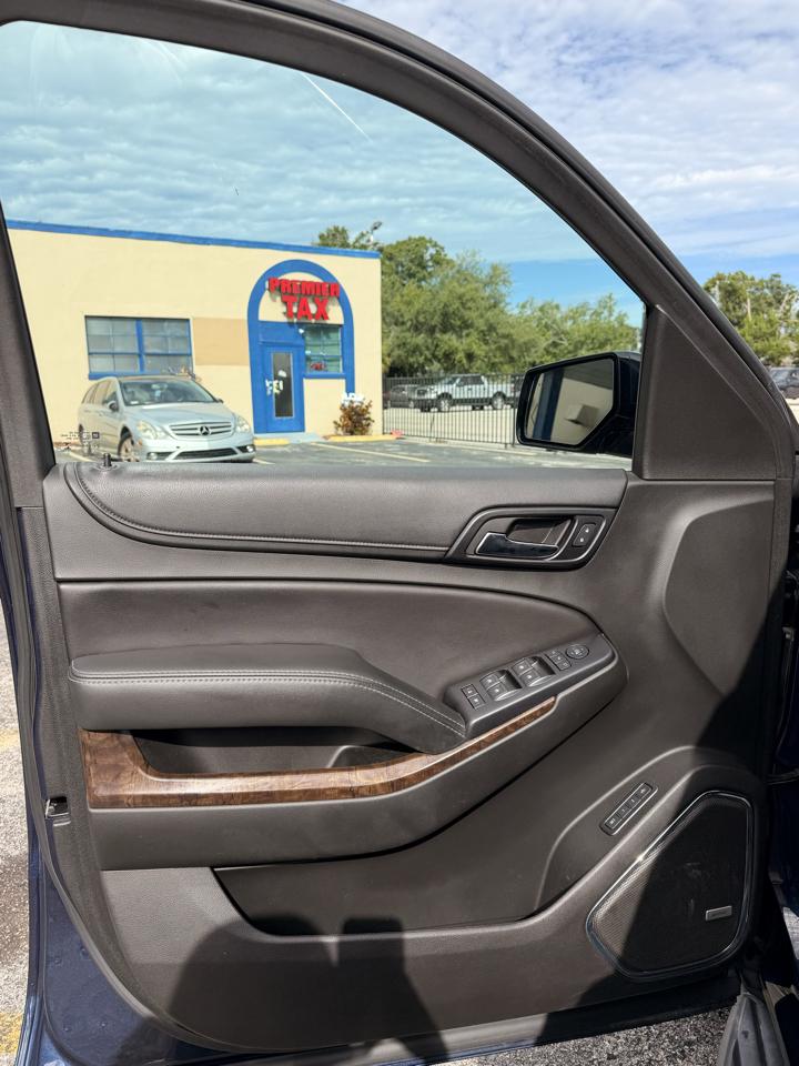 Chevrolet Tahoe photo 9
