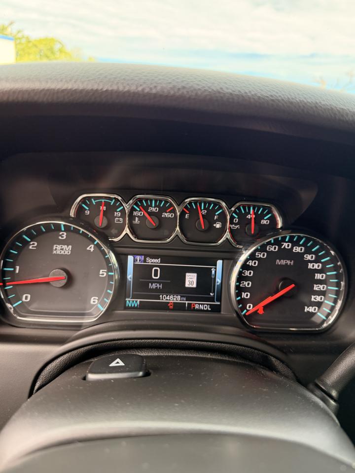Chevrolet Tahoe photo 12