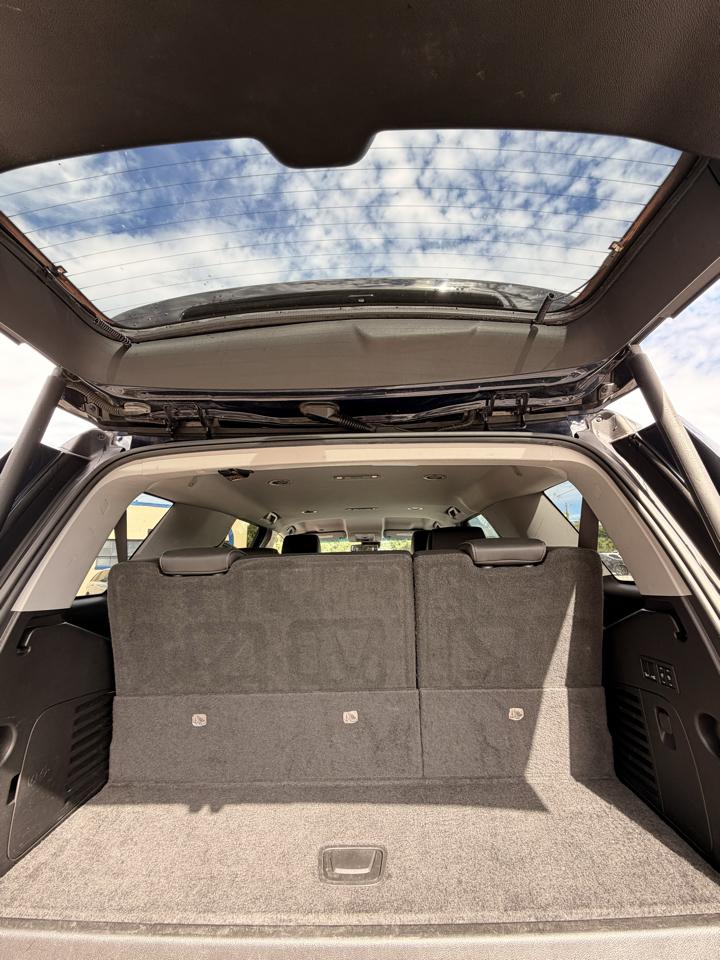 Chevrolet Tahoe photo 13