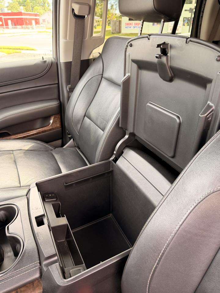 Chevrolet Tahoe photo 16