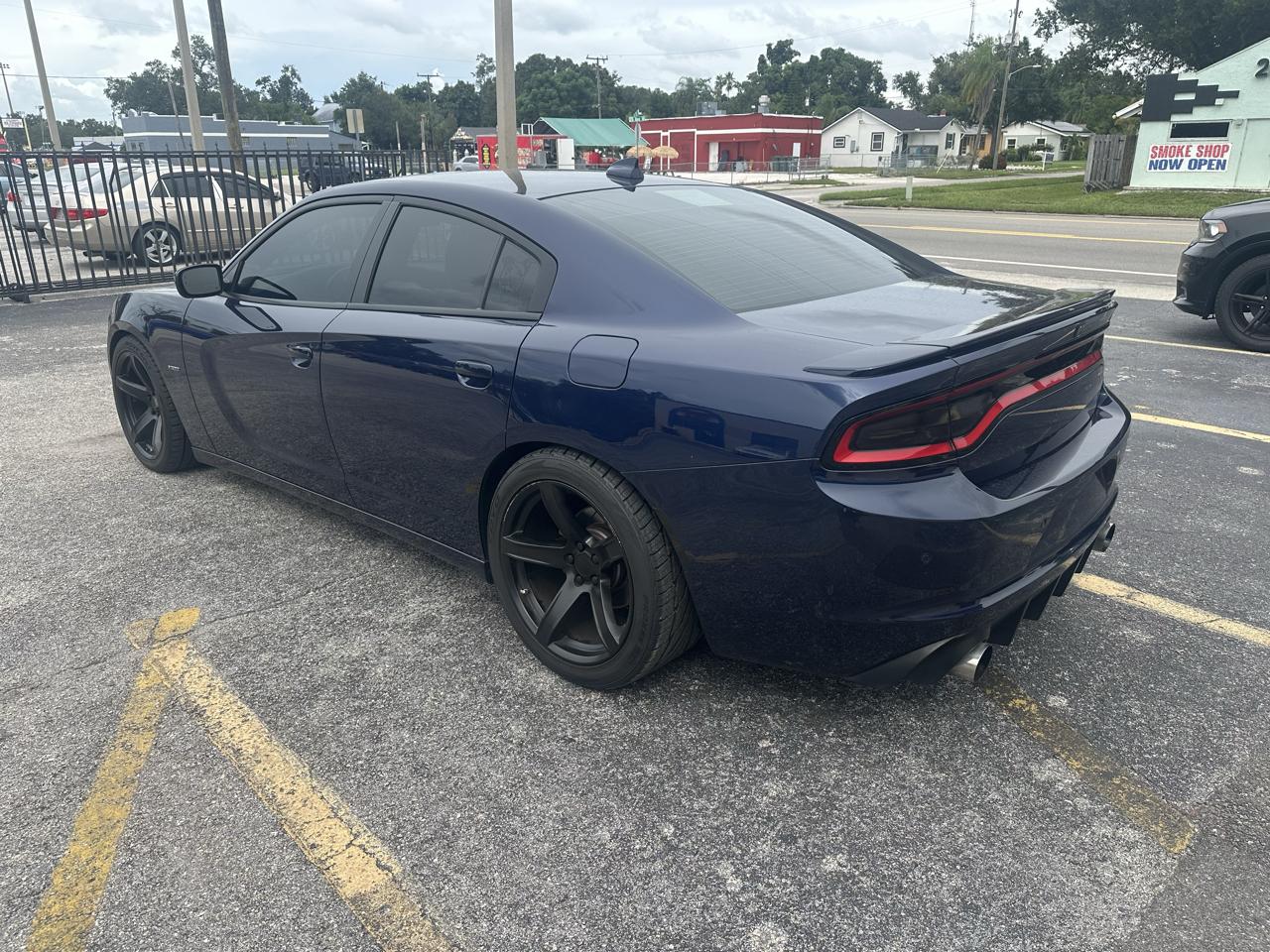 Dodge Charger photo 9