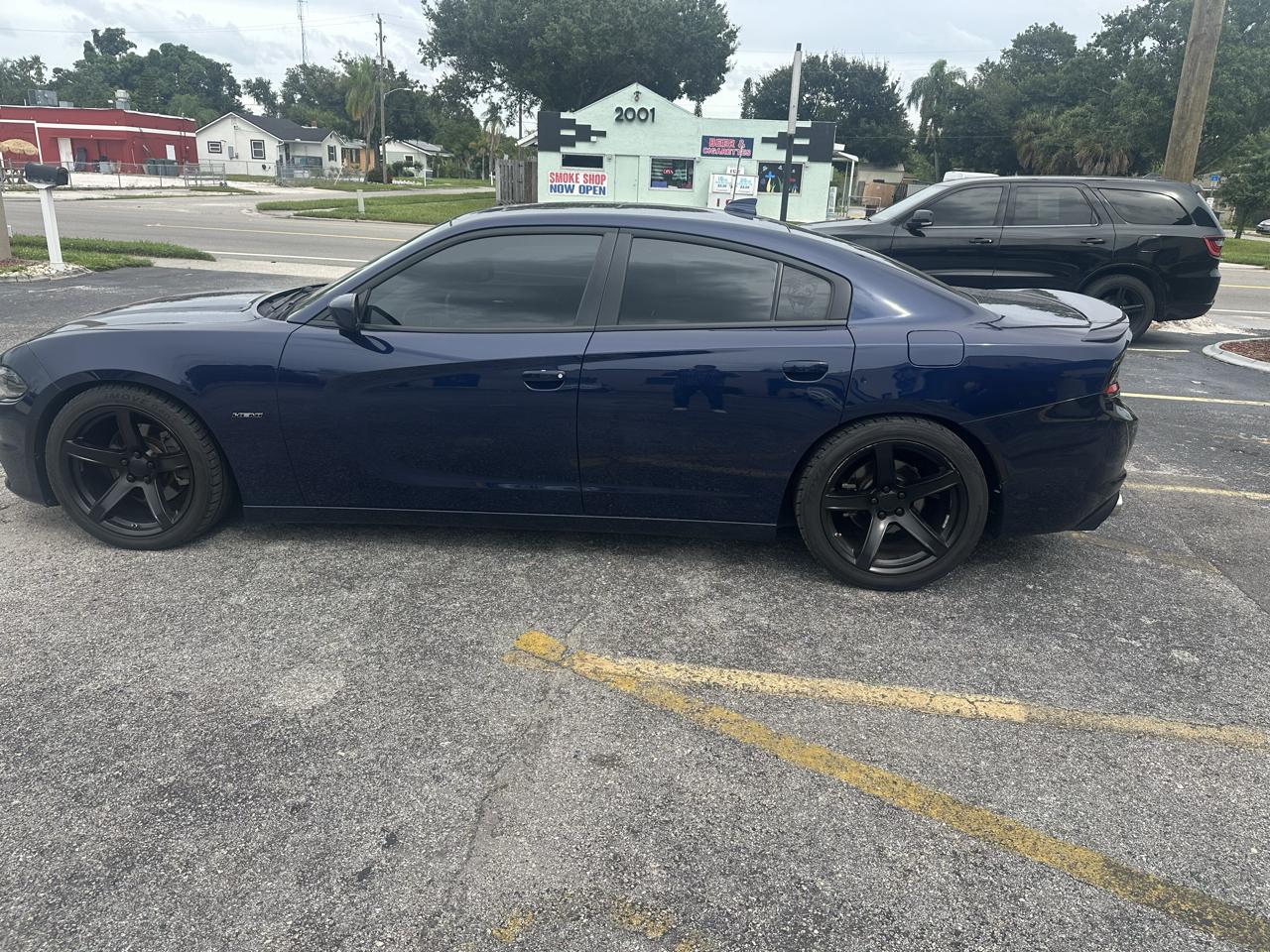 Dodge Charger photo 11