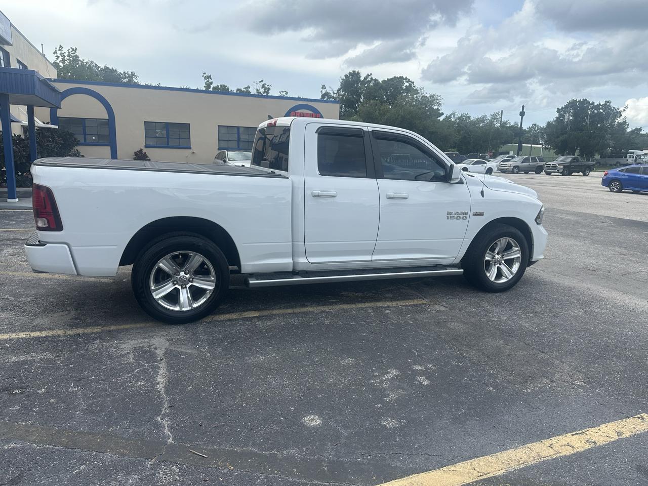 RAM 1500 Sport Quad Cab 2WD 2016