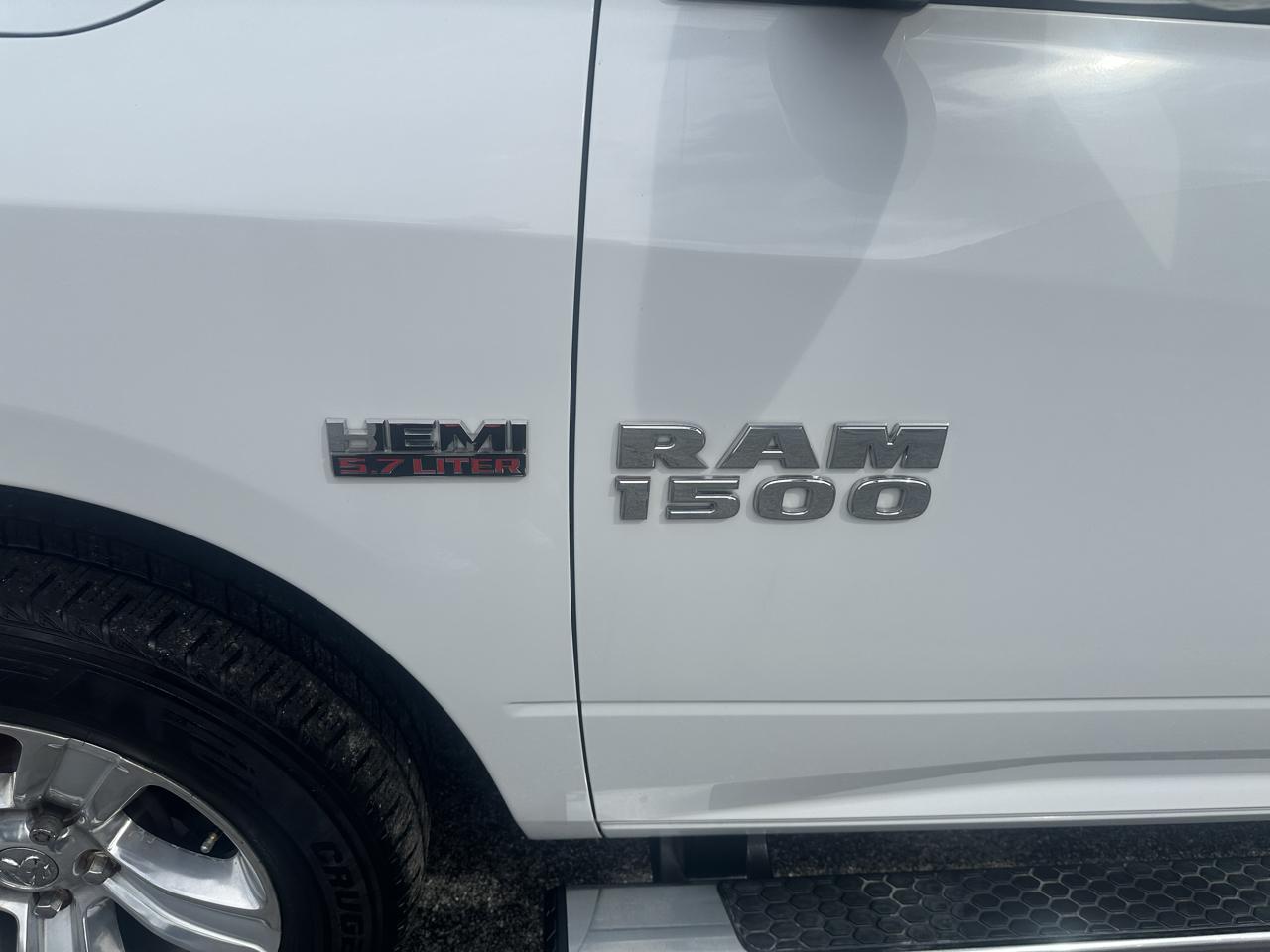 RAM 1500 Sport Quad Cab 2WD 2016