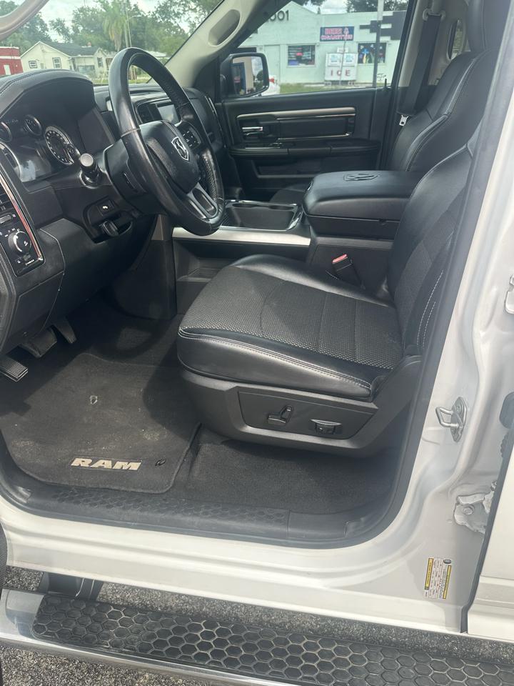 RAM 1500 Sport Quad Cab 2WD 2016