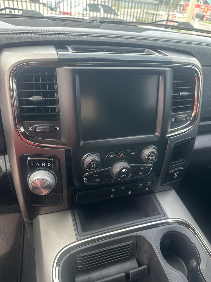 RAM 1500 Sport Quad Cab 2WD 2016