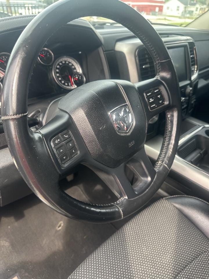 RAM 1500 Sport Quad Cab 2WD 2016