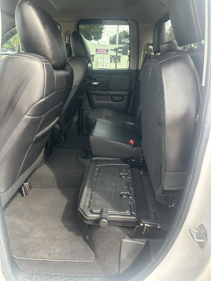 RAM 1500 Sport Quad Cab 2WD 2016