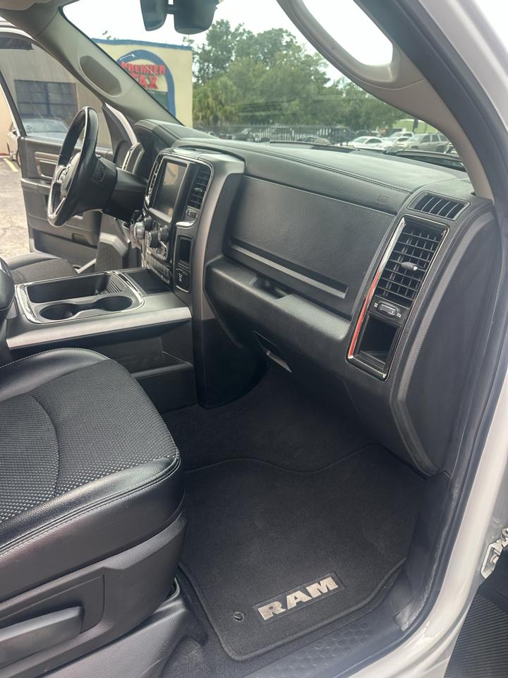 RAM 1500 Sport Quad Cab 2WD 2016