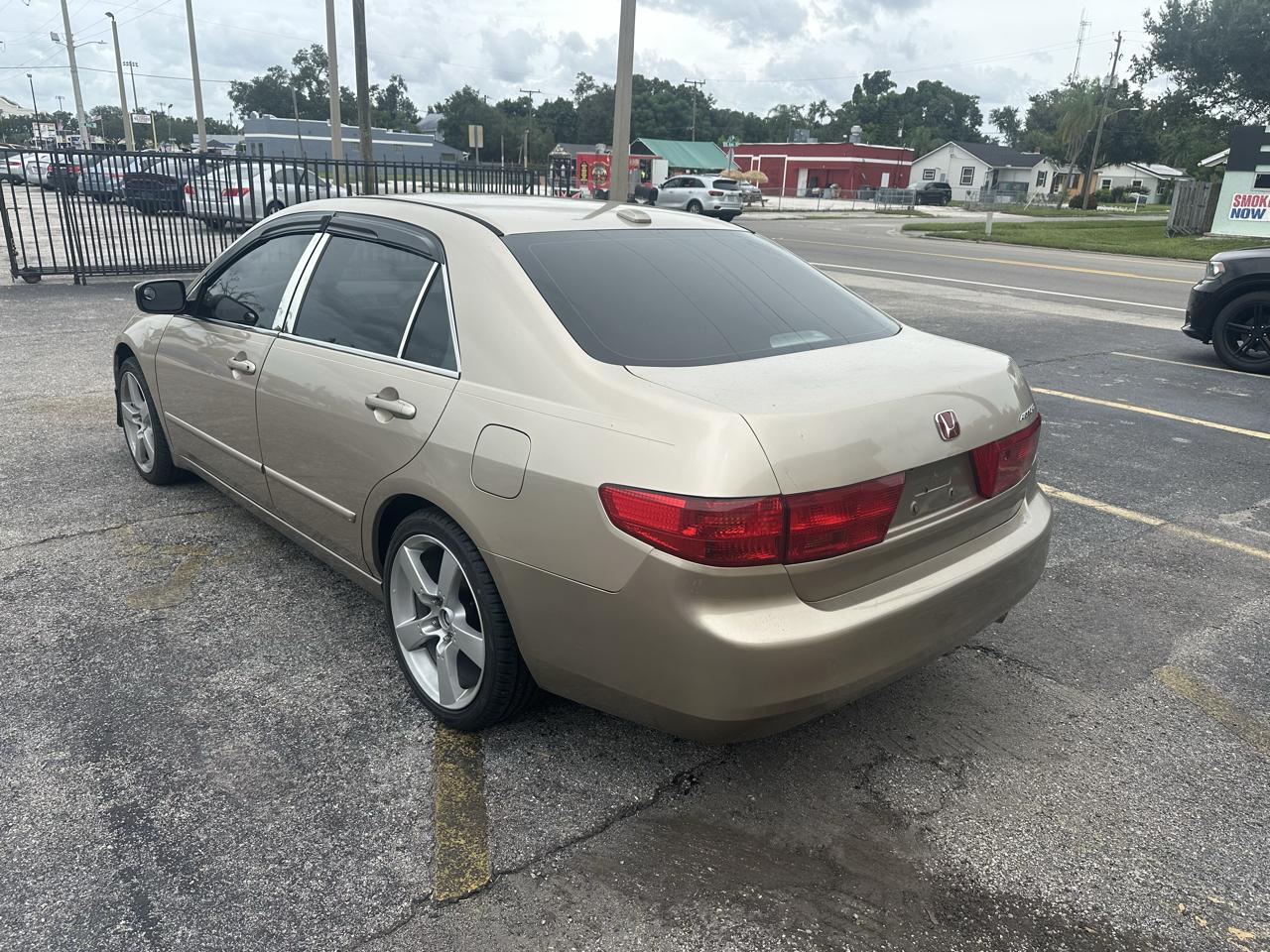 Honda Accord EX-L Sedan AT with XM Radio 2005