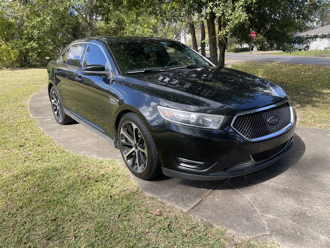 2015 Ford Taurus 4dr Sdn SHO AWD