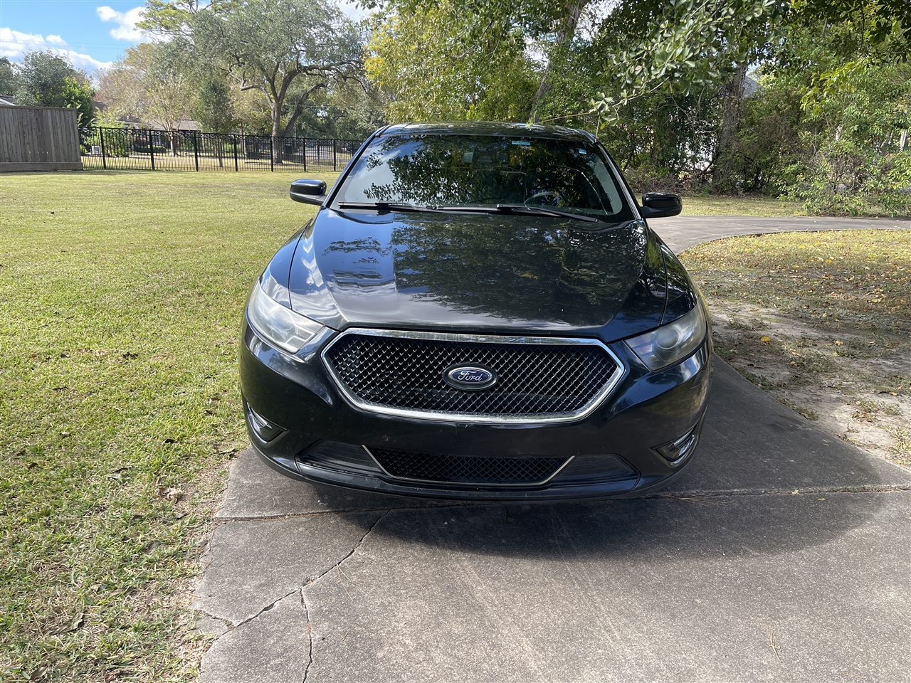 Ford Taurus  2015
