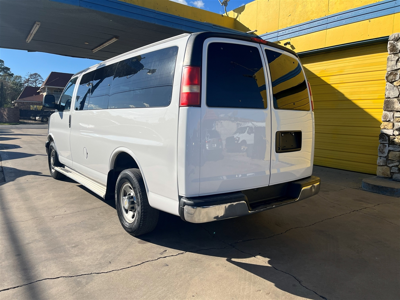 Chevrolet Express  2010