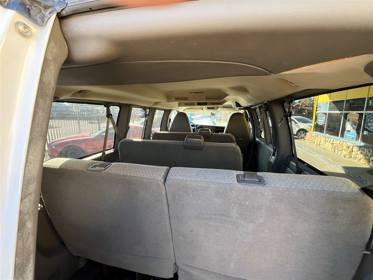 Chevrolet Express  2010