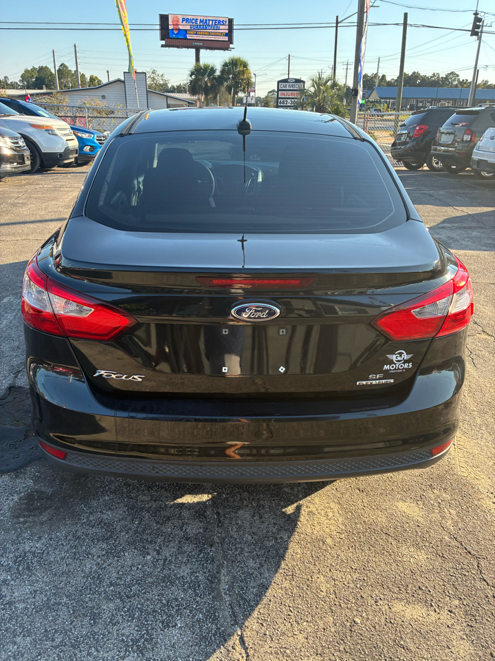 Ford Focus SE Sedan 2014 Ford Focus SE Sedan 2014