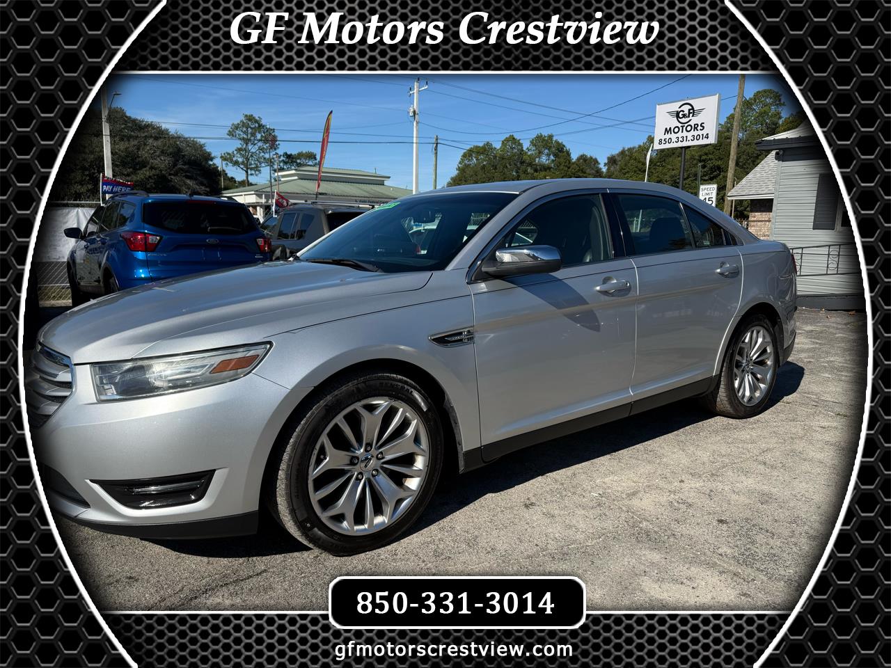 2013 Ford Taurus Limited's photo