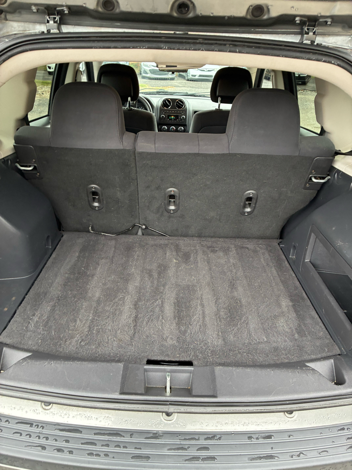 Jeep Compass Sport FWD 2012