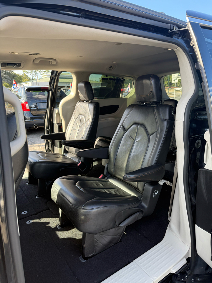 Chrysler Pacifica Touring-L 2017