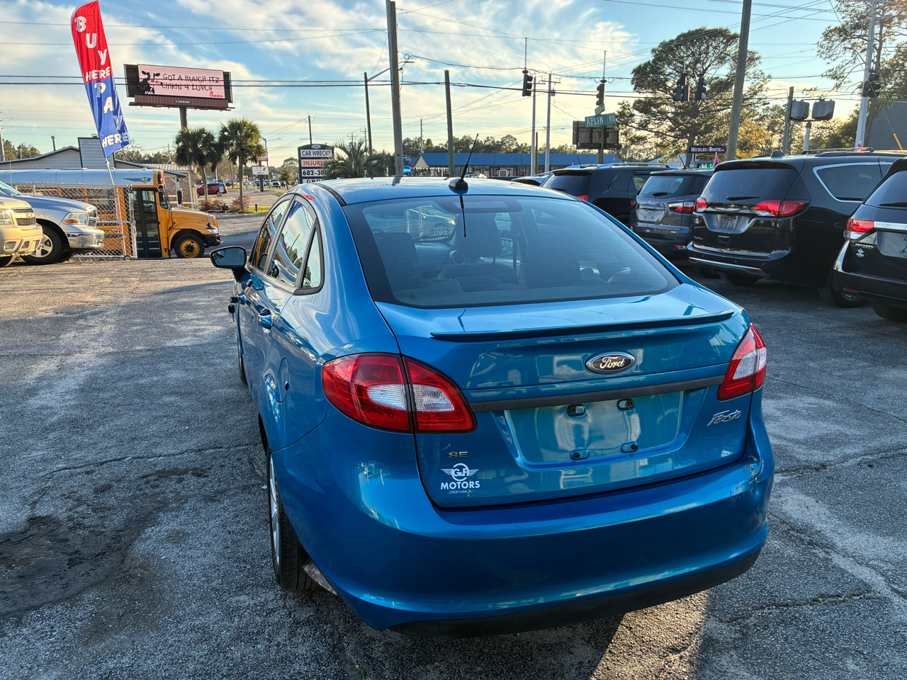 Ford Fiesta SE Sedan 2012