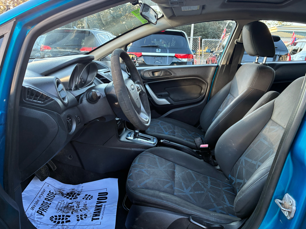 Ford Fiesta SE Sedan 2012