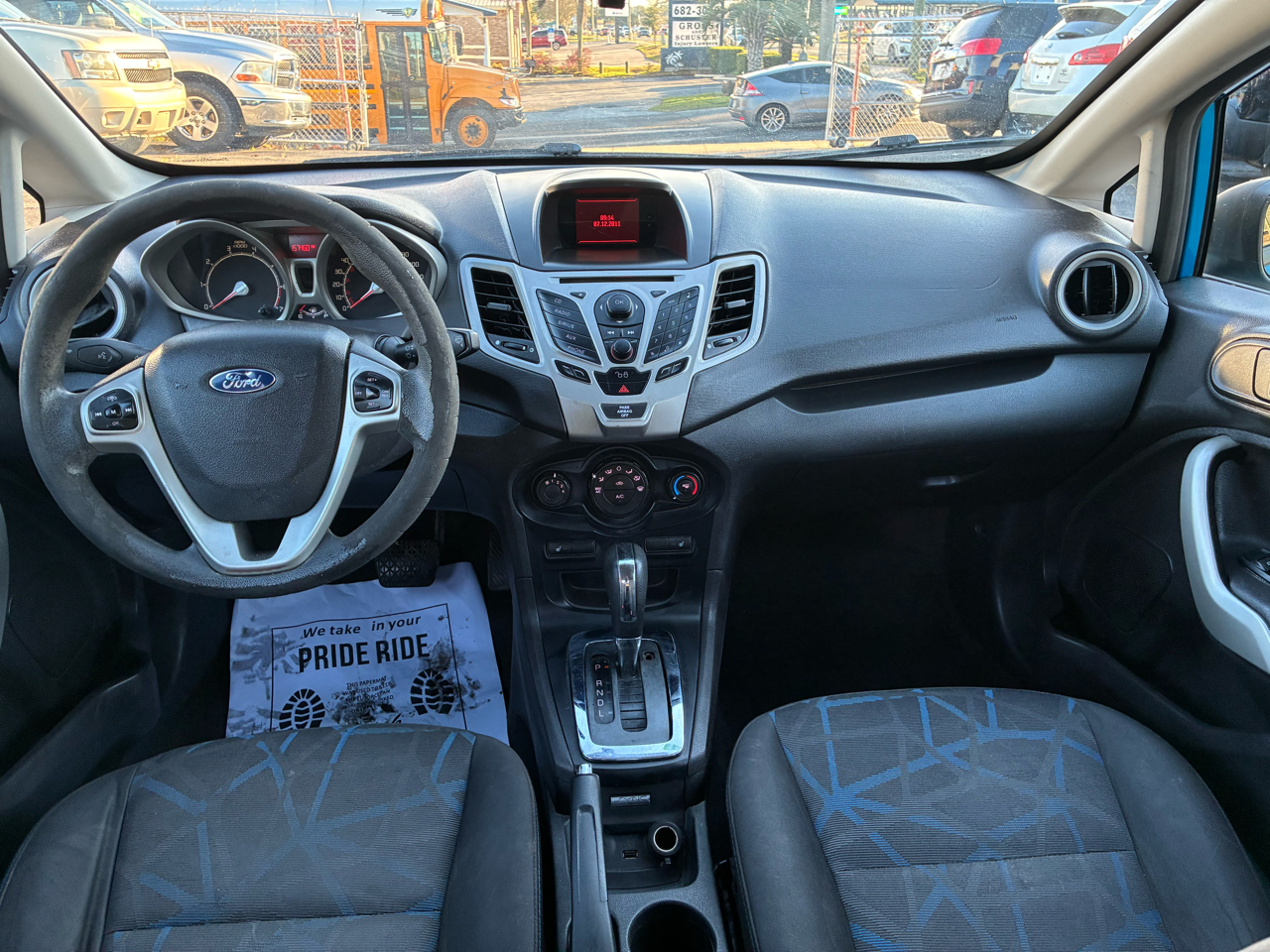 Ford Fiesta SE Sedan 2012