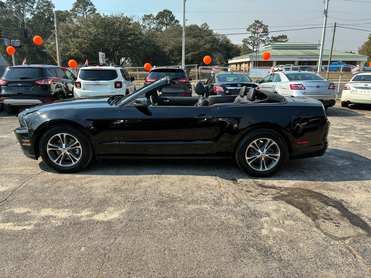 Ford Mustang V6 Convertible 2014