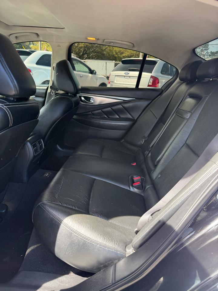 Infiniti Q50 Premium 2014