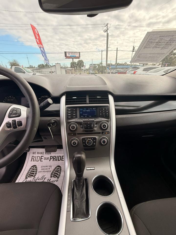 Ford Edge SE FWD 2012