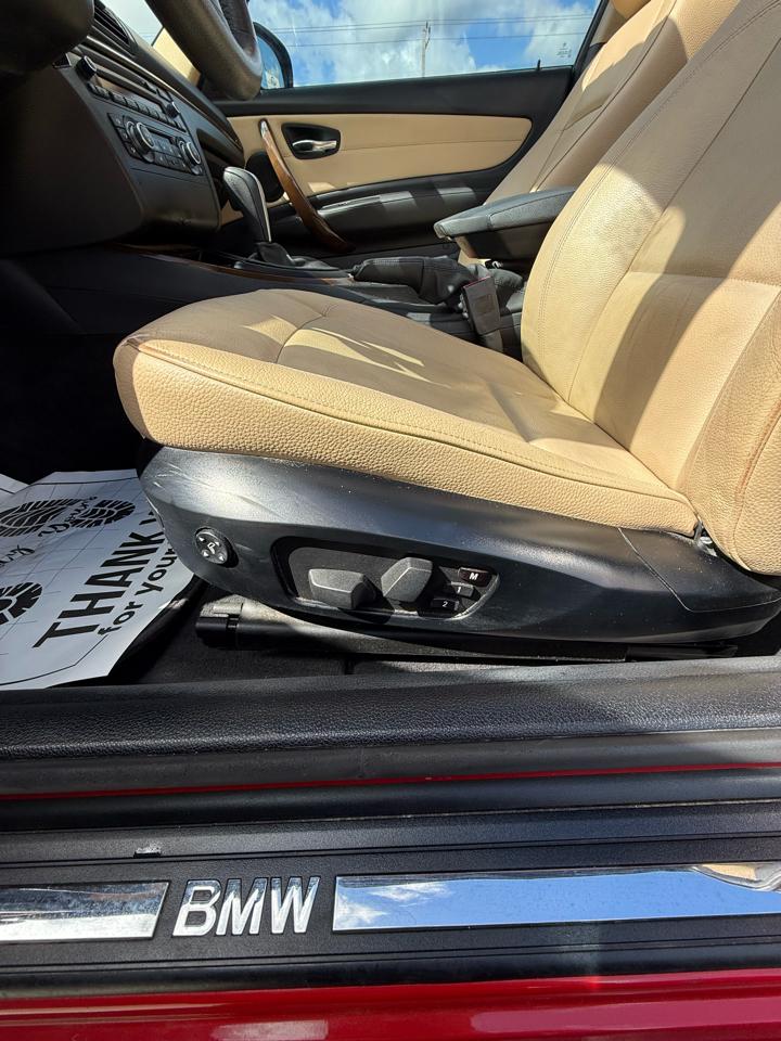 BMW 1-Series 128i Coupe 2012