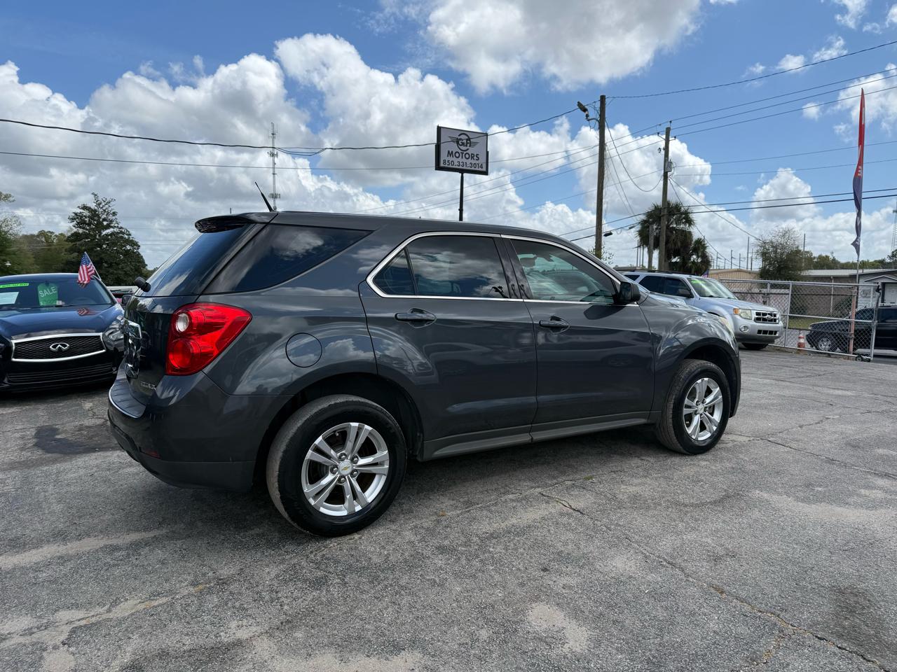 Chevrolet Equinox LS 2WD 2011