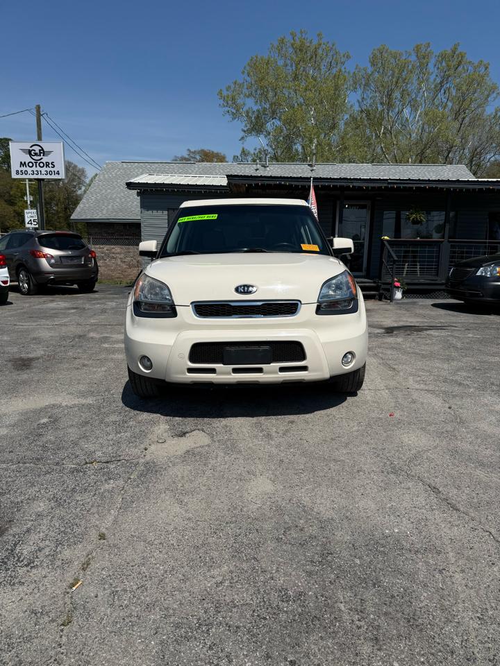 Kia Soul + 2011