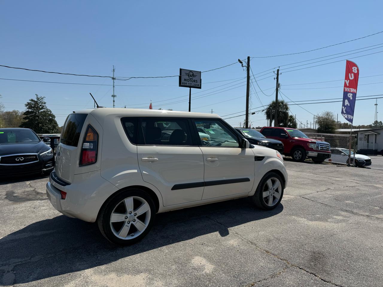 Kia Soul + 2011