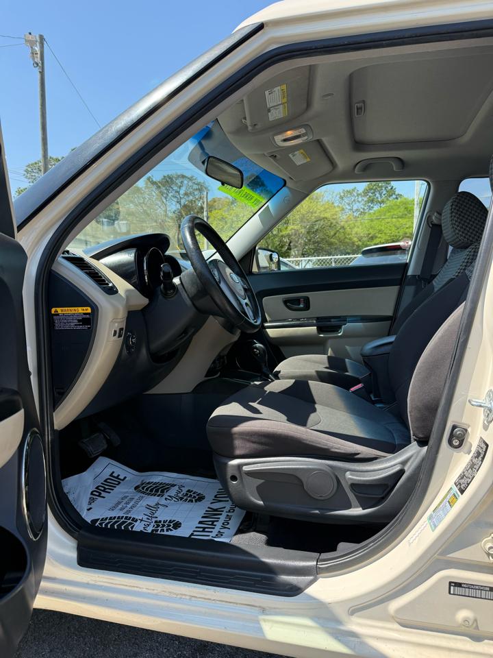 Kia Soul + 2011