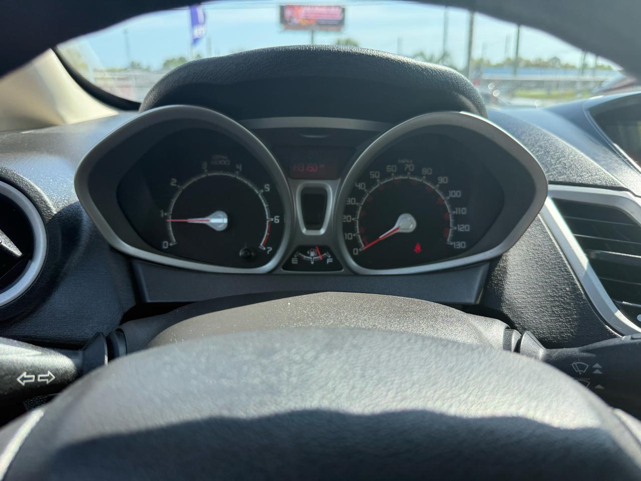 Ford Fiesta SE Hatchback 2011