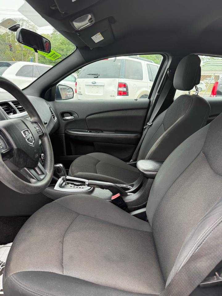 Dodge Avenger Base 2012