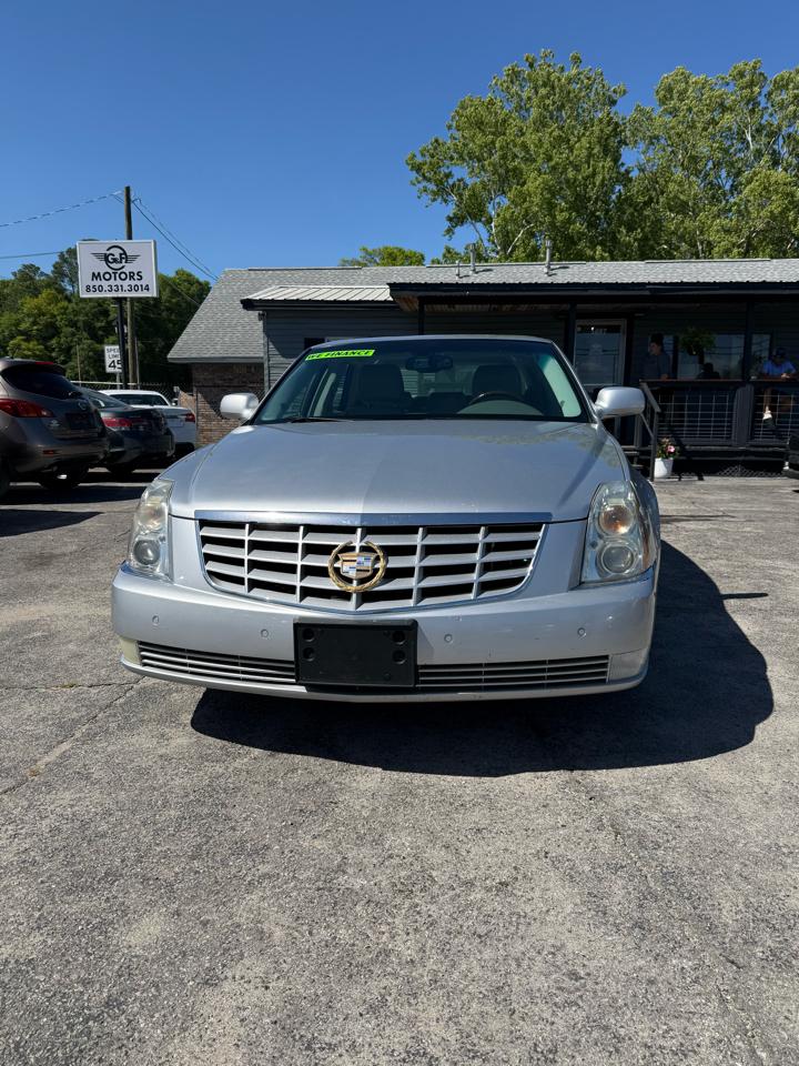 Cadillac DTS Premium w/ Navi 2011