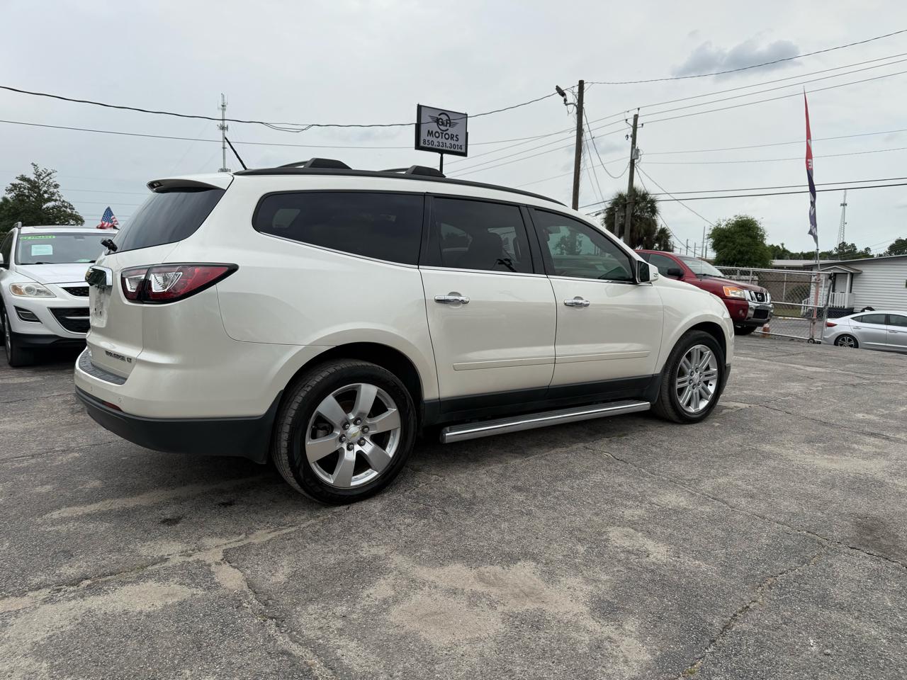 Chevrolet Traverse 1LT FWD 2013