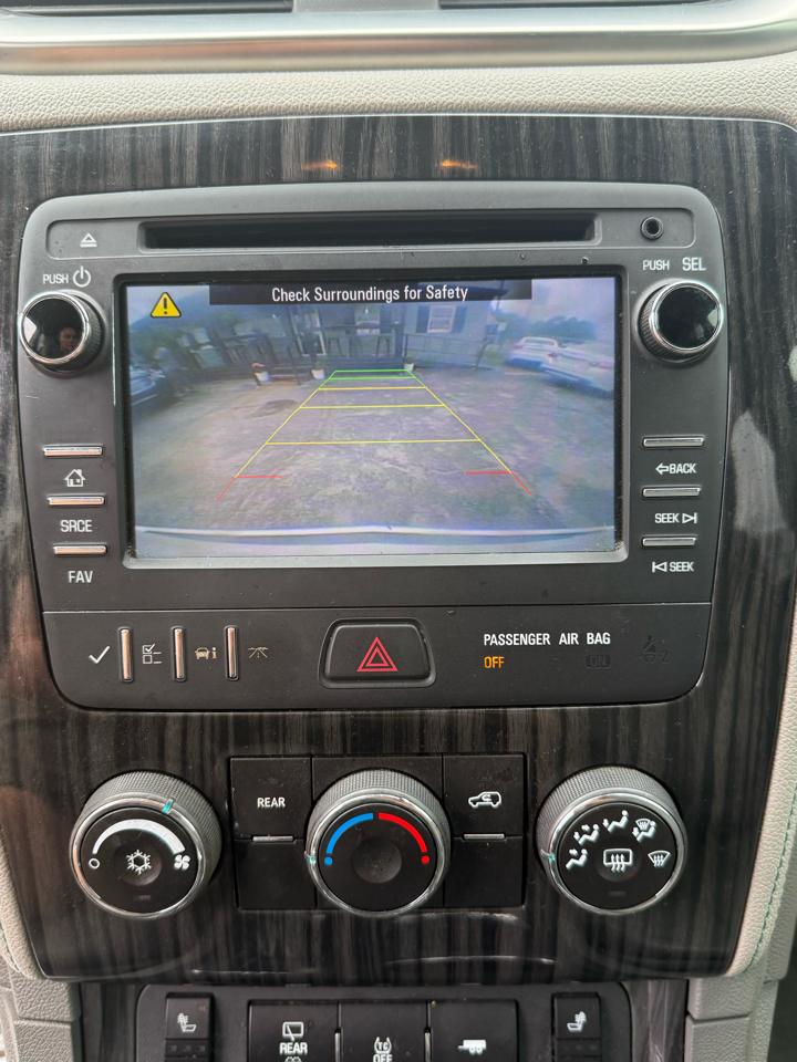Chevrolet Traverse 1LT FWD 2013