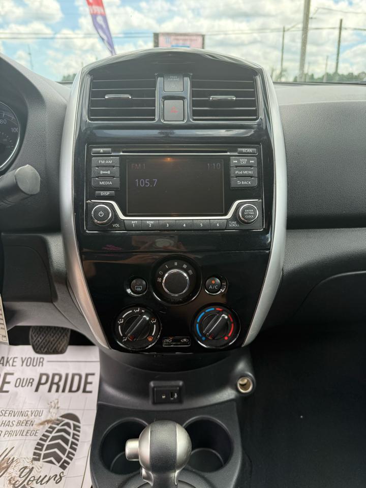 Nissan Versa 1.6 S 5M 2017