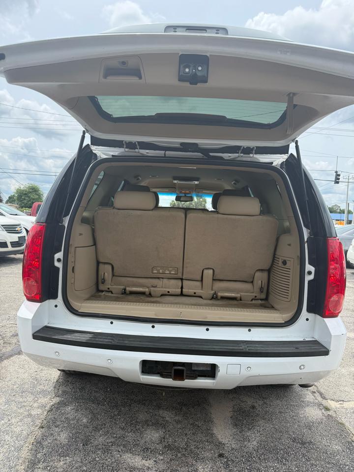 GMC Yukon SLT1 2WD 2011