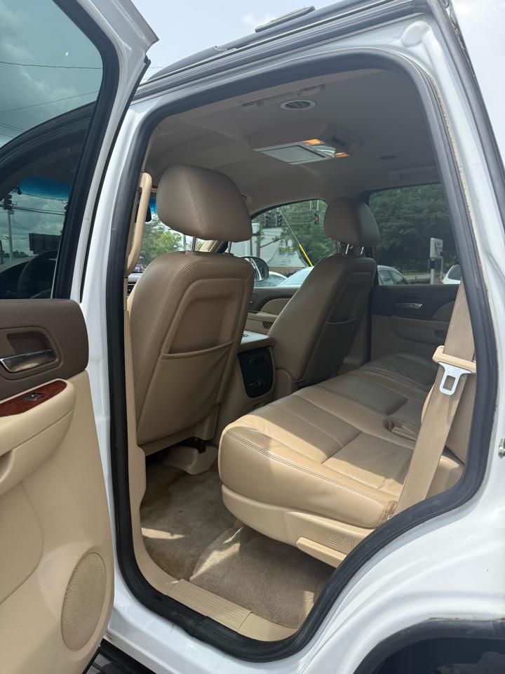 GMC Yukon SLT1 2WD 2011