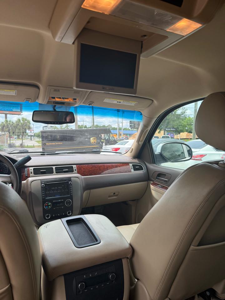 GMC Yukon SLT1 2WD 2011
