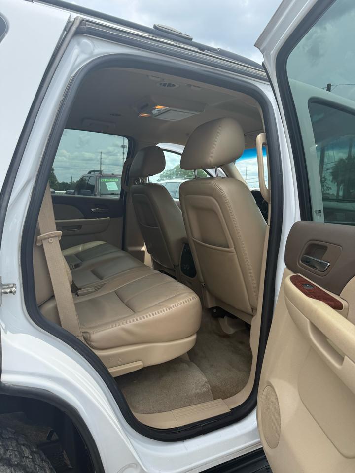 GMC Yukon SLT1 2WD 2011