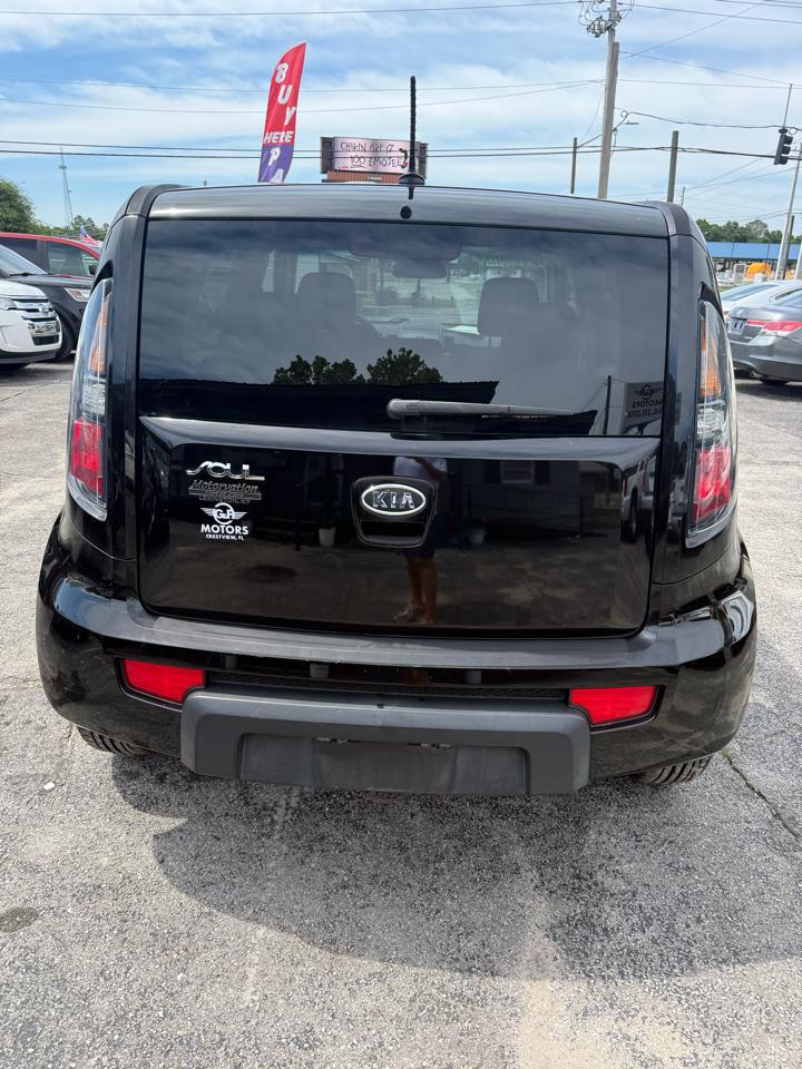 Kia Soul + 2011